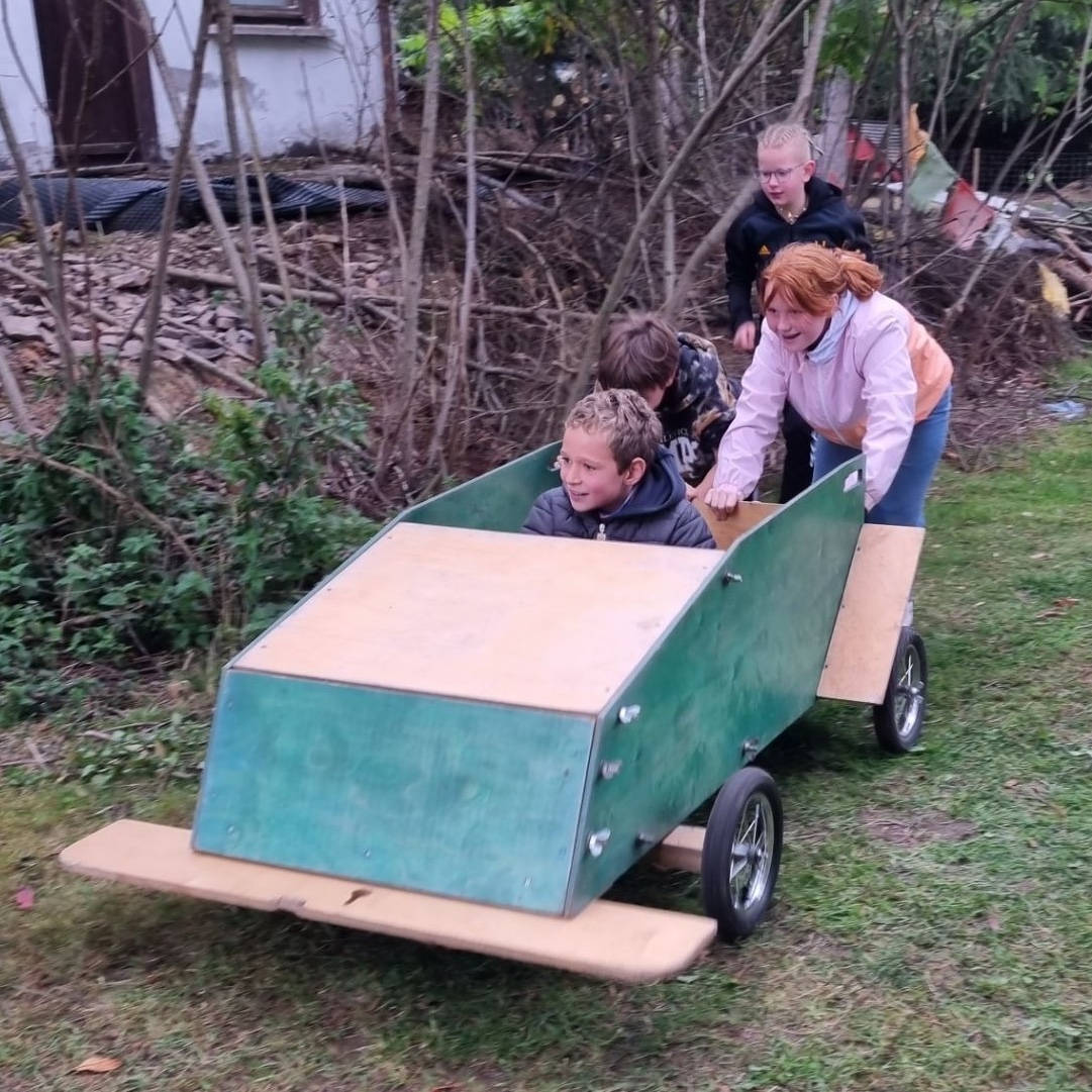 Auf zum Seifenkistenrennen! 2023 10 27 Aktuelles Schullandheimaufenthalt Jahrgangsstufe 5 02 A