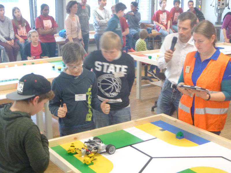 WRO 2016/17 Haßfurter Robotergruppe bei WRO in Schweinfurt